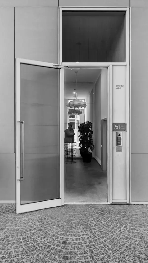 INGRESSO ESTERNO verticale